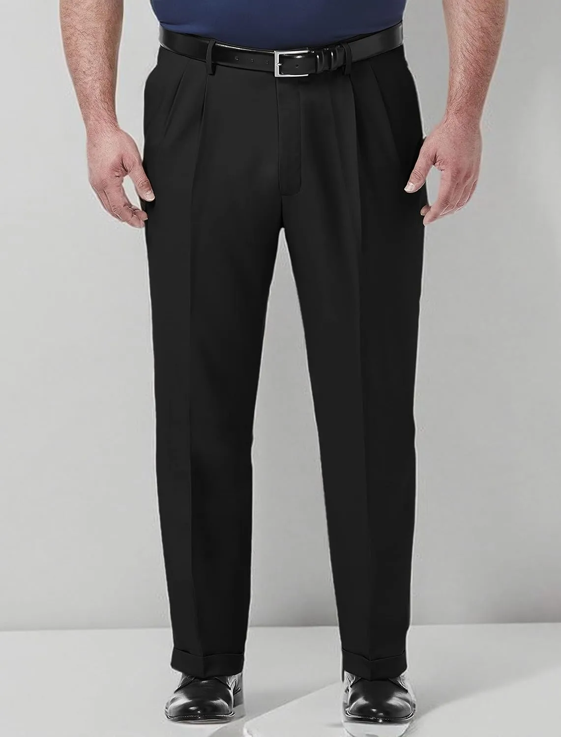 Haggar Men's Premium Comfort Classic Fit Pleat Front Dress Pant (Regular And Big & Tall Sizes)